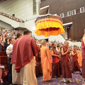恭迎 主法上師恆性嘉措仁波且陞座主法 恭迎 主法上師恆性嘉措仁波且陞座主法
