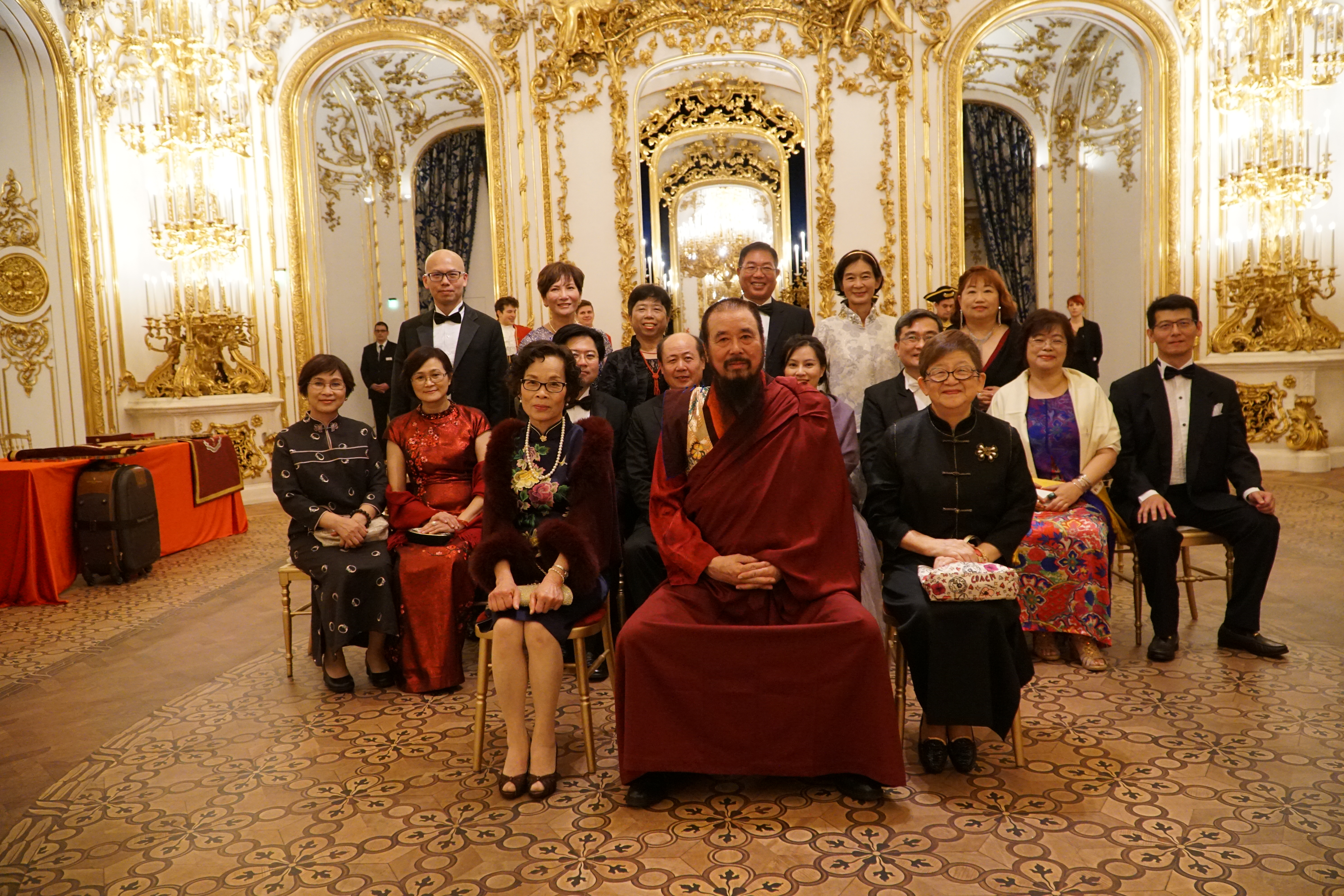 熱烈慶賀本會指導上師榮獲由喬治亞共和國所冊封王公貴族子爵爵位 世界佛教正心會