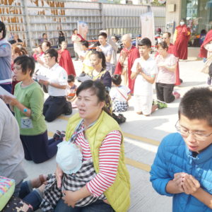 行動佛殿17站來到台中清水適逢觀音菩薩吉祥日舉辦第一場在室外露天場地的《觀音大悲感召加持法會》