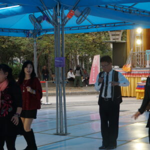 邀請表演團體以樂藝方式供佛，提供精采表演讓所有民眾及弱勢團體能夠近距離欣賞難得一見的藝文饗宴