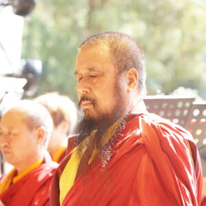 本會指導上師恆性嘉措仁波且率領與會大眾恭誦佛說阿彌陀經