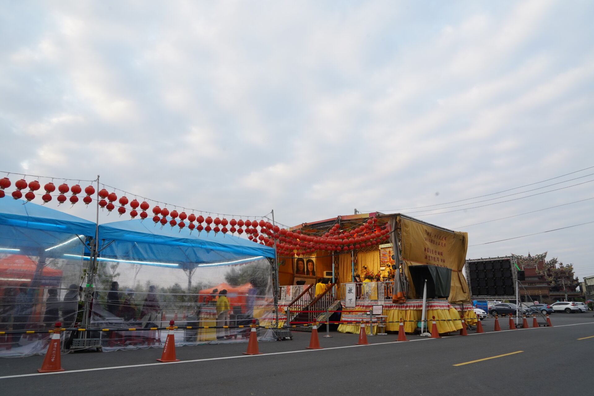 世界佛教正心會行動佛殿118站台南七股黃昭堂紀念公園舉辦誦經祈福法會