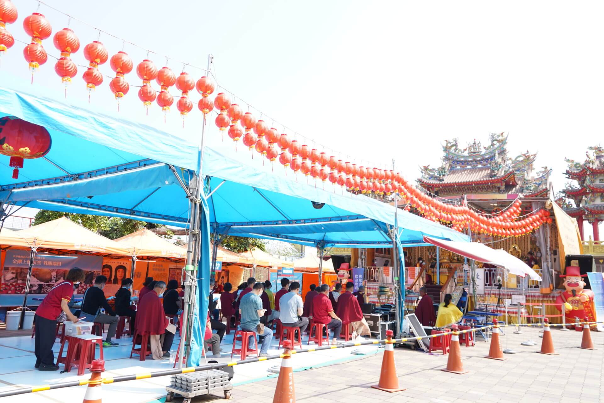 行動佛殿125站屏東里港慶濟宮前廣場，環島祈福誦經法會