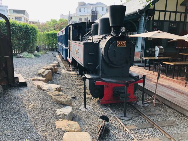 諸惡莫做眾善奉行