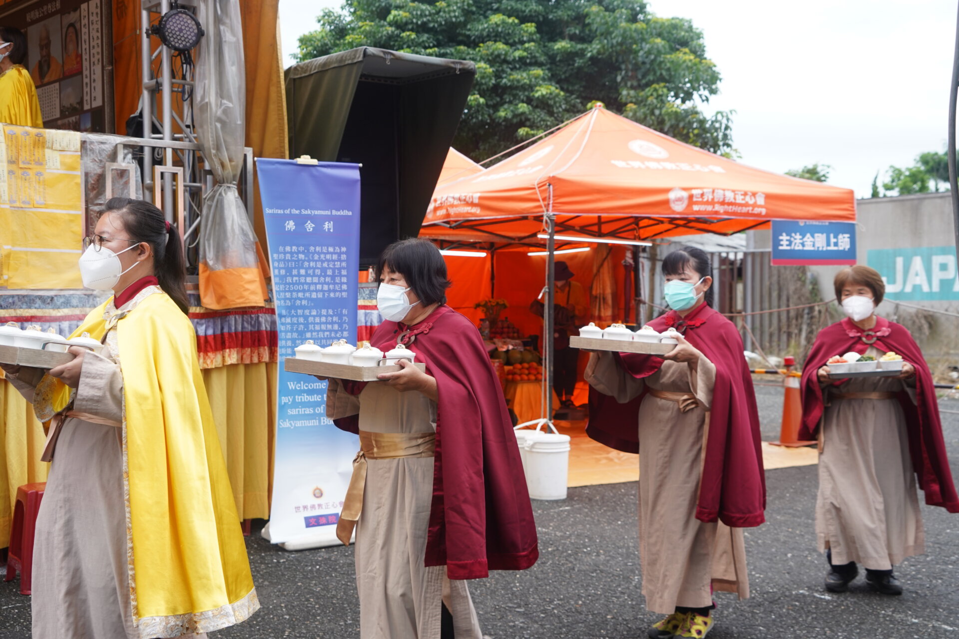 行動佛殿159站台東關山，祈福法會佛前大供