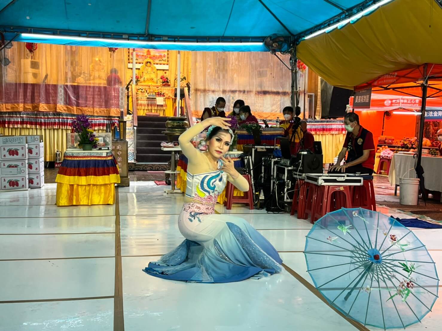 世界佛教正心會於板橋舉辦觀世音菩薩吉祥日法會，魅力舞蹈團樂藝供佛