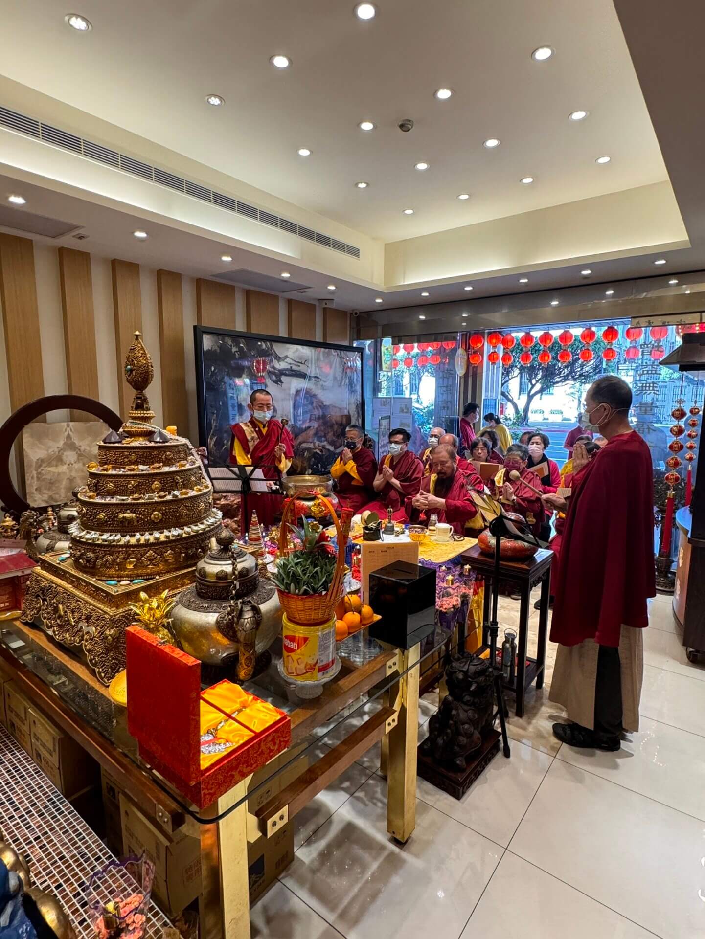 世界佛教正心會大年初五在台北財神會館及文殊院舉辦殊勝法會，各地信眾祈求財富財神護佑加持新的一年財運亨通