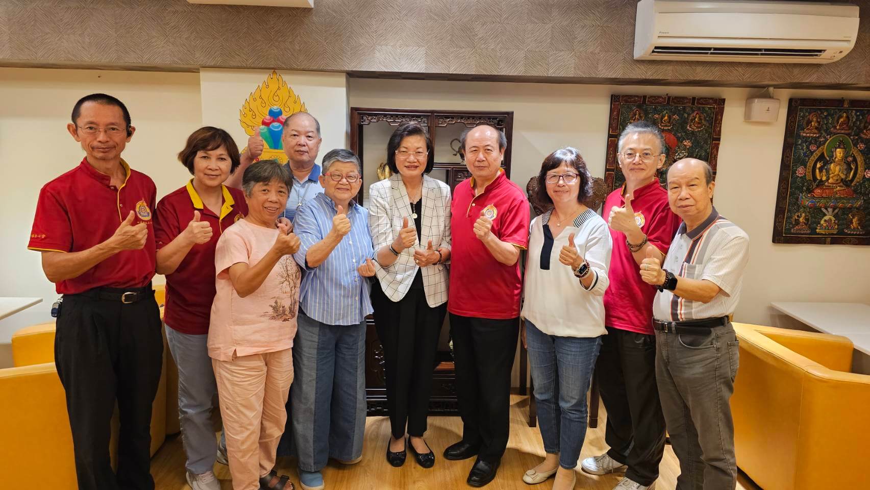 世界佛教正心會邀請新北市社會局李美珍局長、許秀能副局長、新北市記者工會黃村杉理事長、葉仁富副理事長參訪文殊院及財神會館