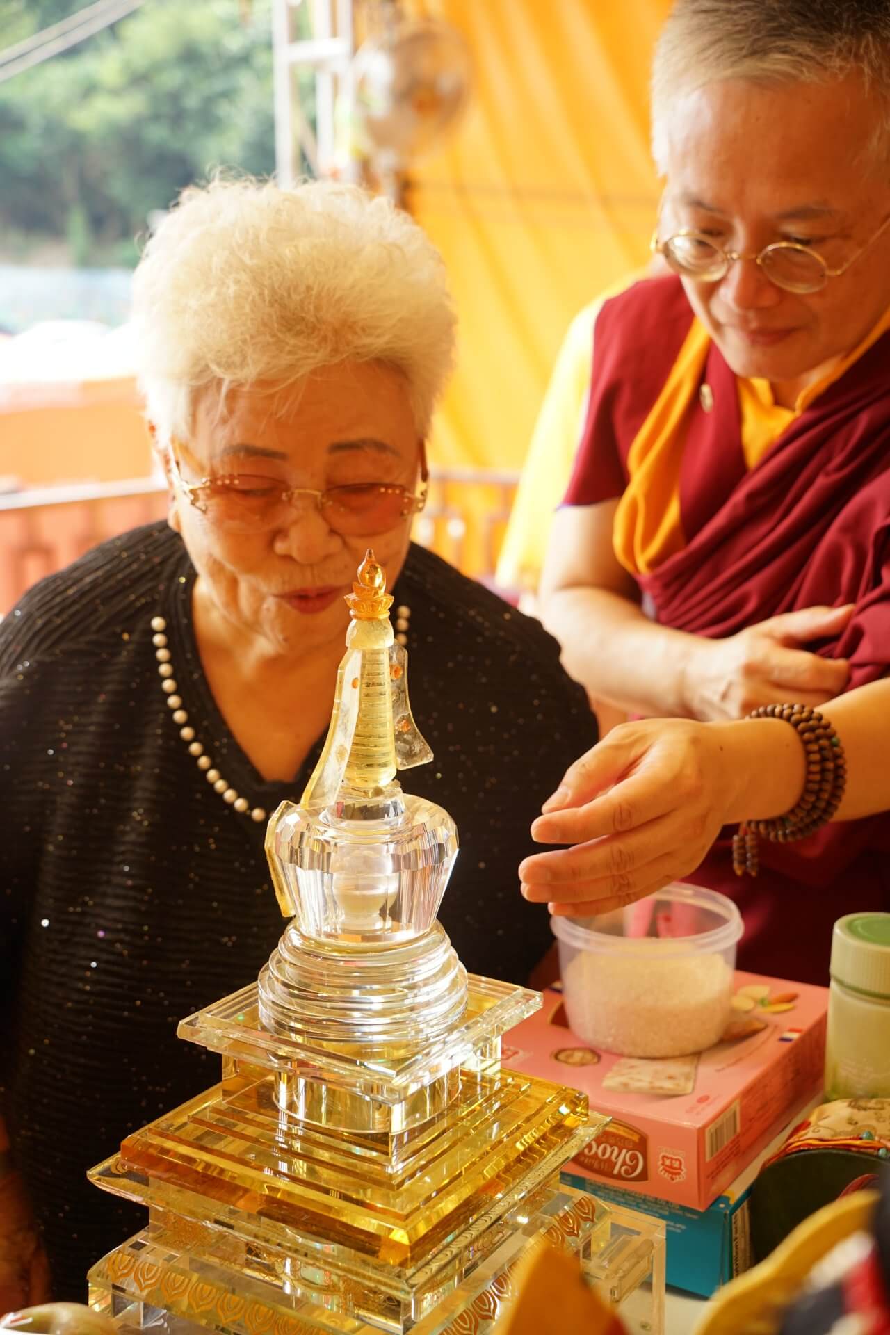 世界佛教正心會於高雄舉辦觀音法會，來自各地信眾虔誠禮佛