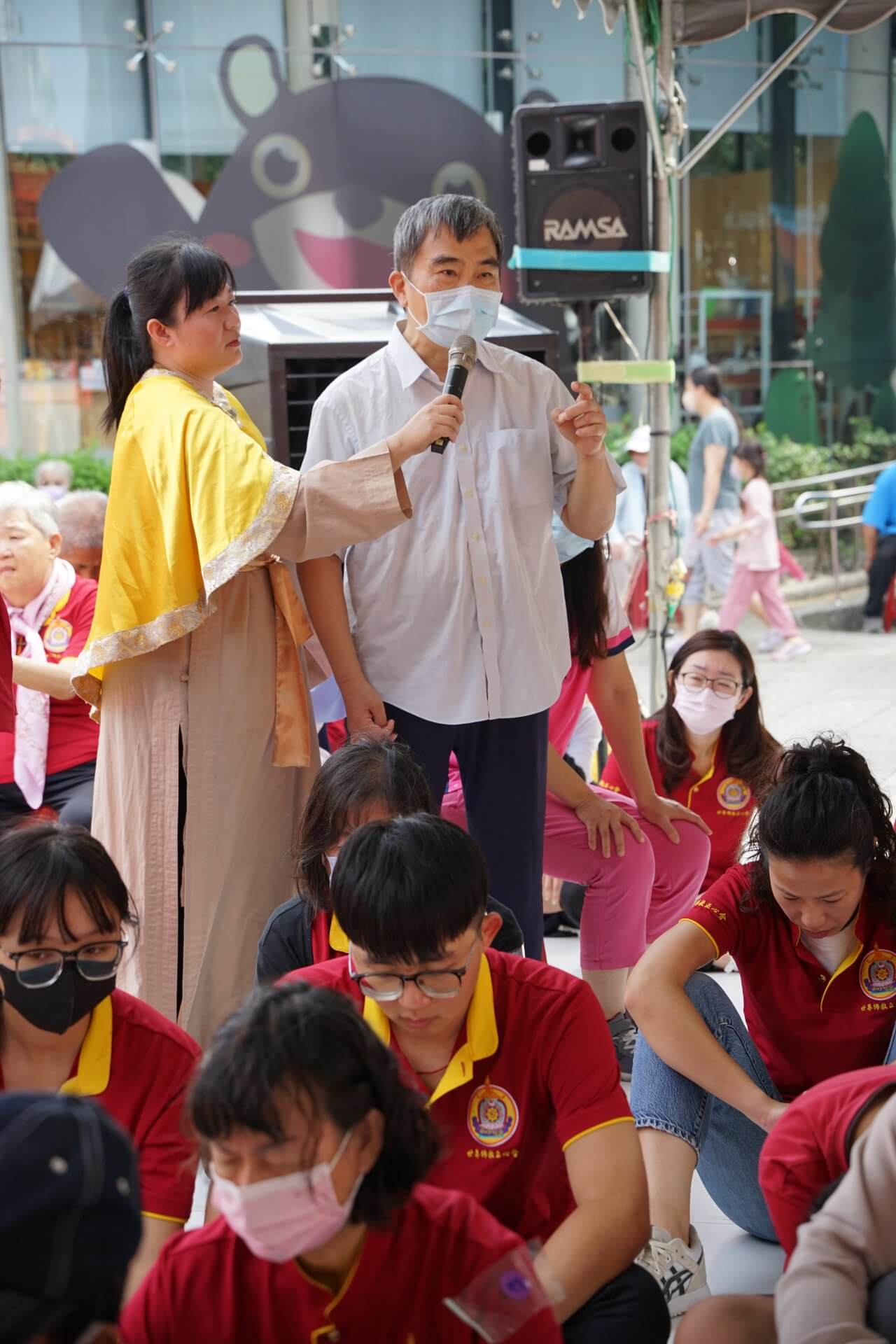 世界佛教正心會於戶外舉行觀音大悲感召加持法會，與會信眾真實受用分享