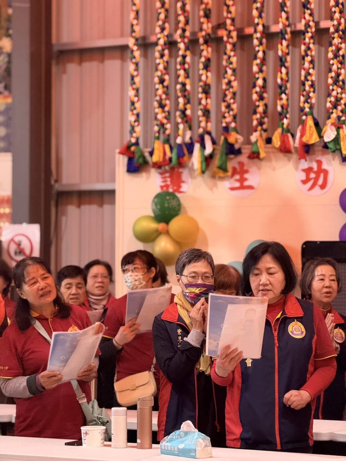 世界佛教正心會12月13日舉辦慶祝活動，下午的慶祝活動弟子們恭誦迴向偈