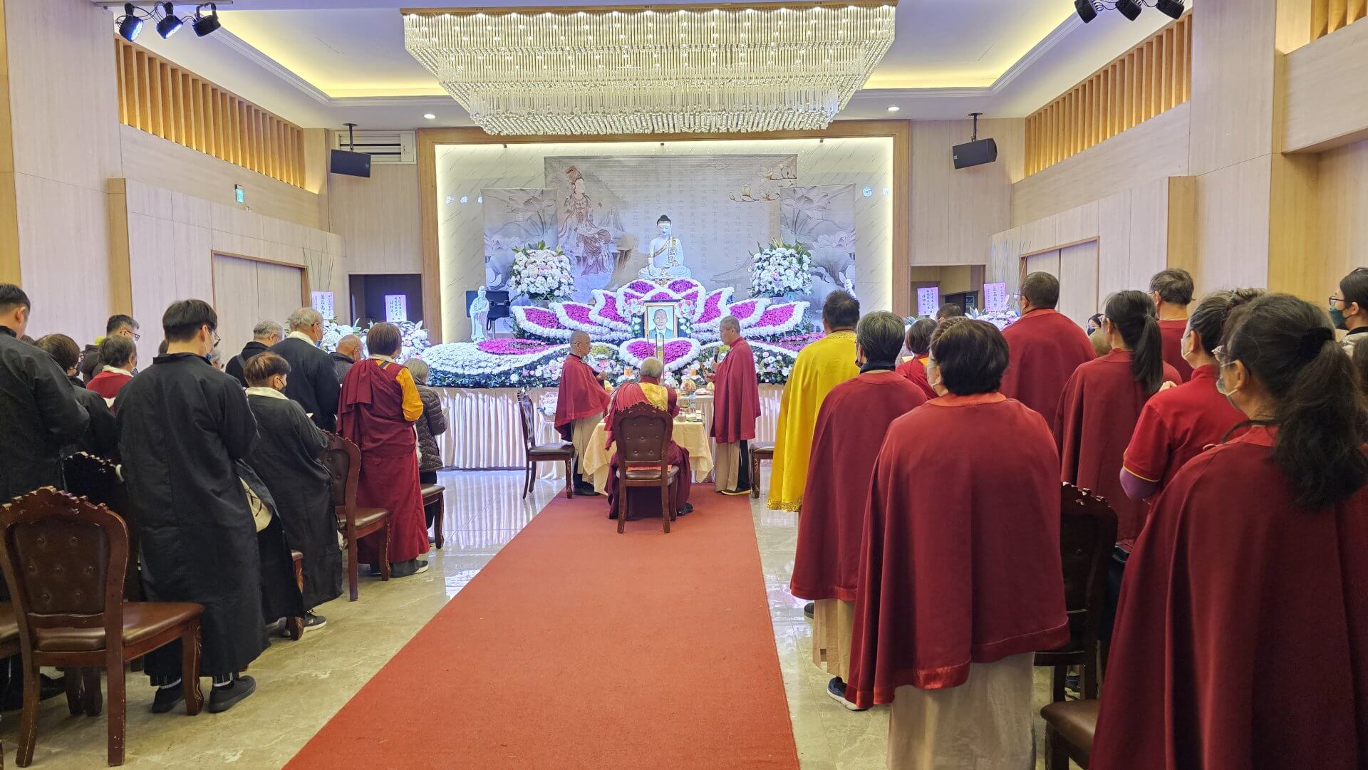 感恩上師親臨主法，也感謝正心會師兄師姐一同參加彌陀法會
