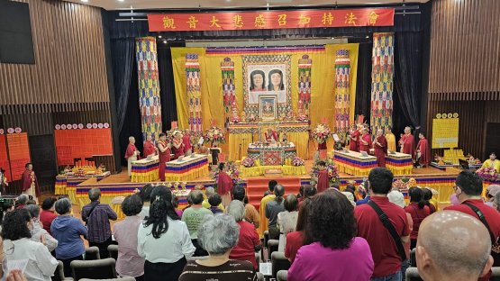 世界佛教正心會於嘉義大學舉辦法會，來自各地信眾虔誠誦經祈福