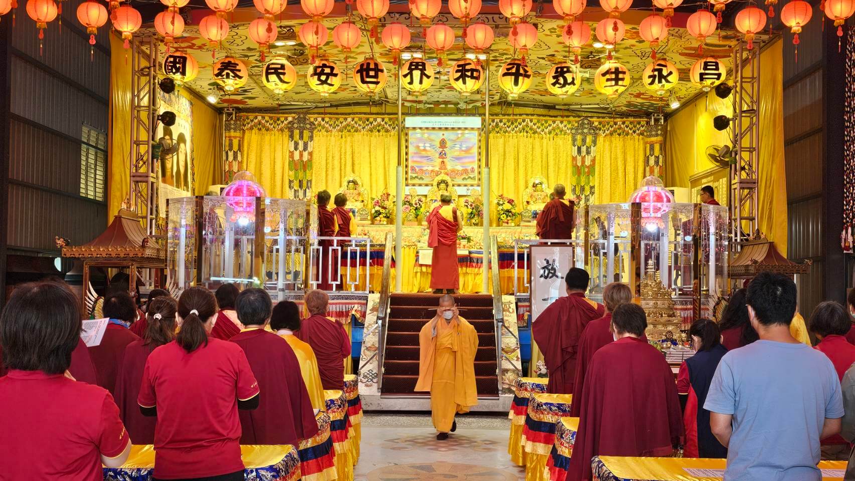 世界佛教正心會舉辦一年一度清明法會，佛前大供