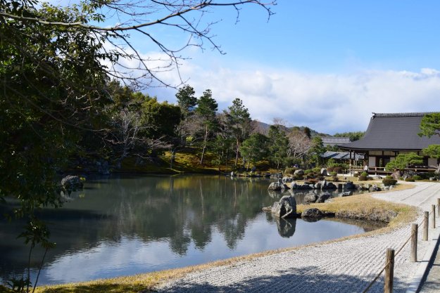 諸惡莫做眾善奉行