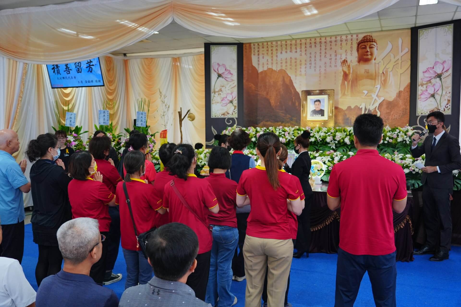 感謝佛教正心會台中分院、彰化分院的師兄姐參加旭彰告別式,並為其助念誦經