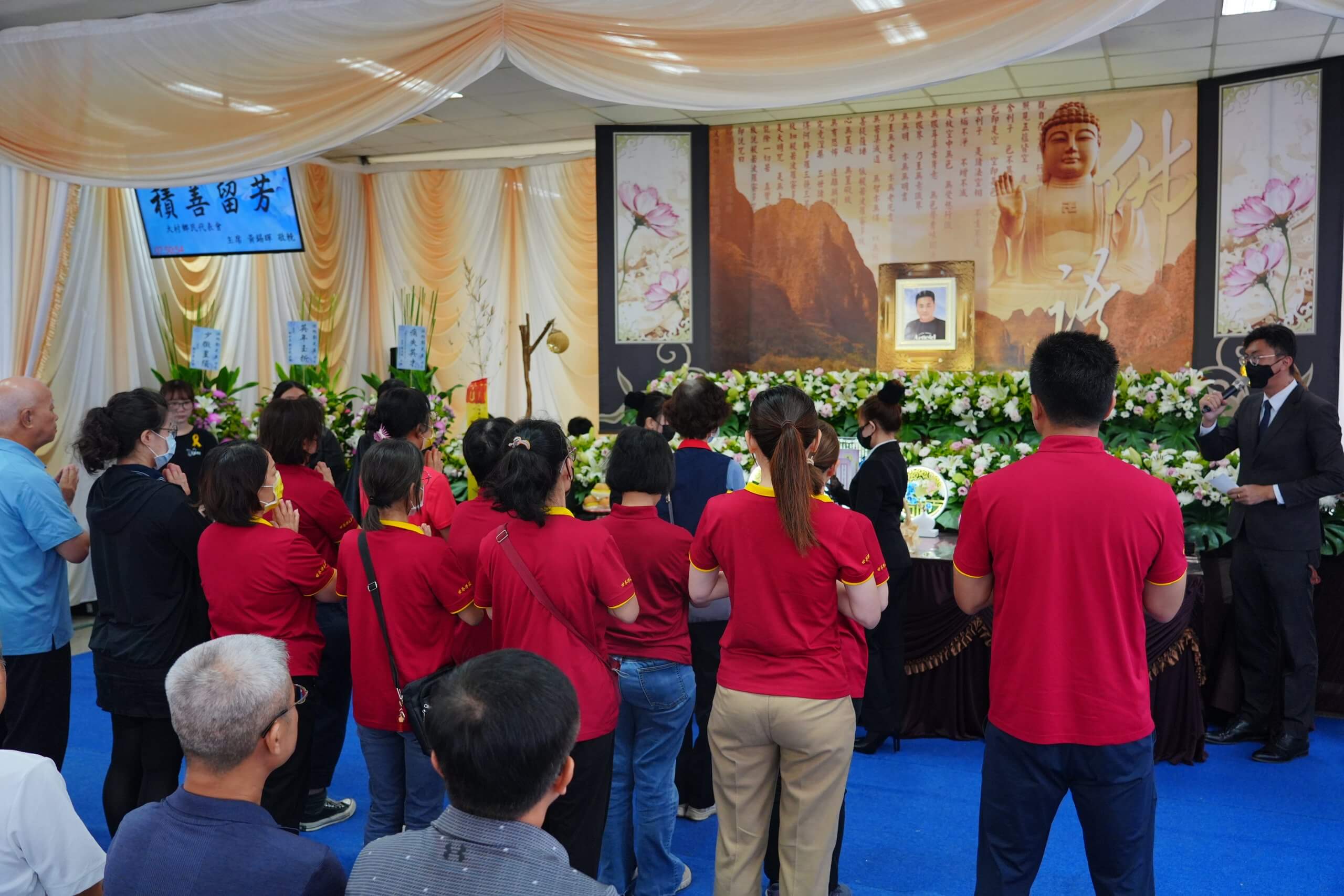 感謝佛教正心會台中分院、彰化分院的師兄姐參加旭彰告別式,並為其助念誦經 感謝佛教正心會台中分院、彰化分院的師兄姐參加旭彰告別式,並為其助念誦經